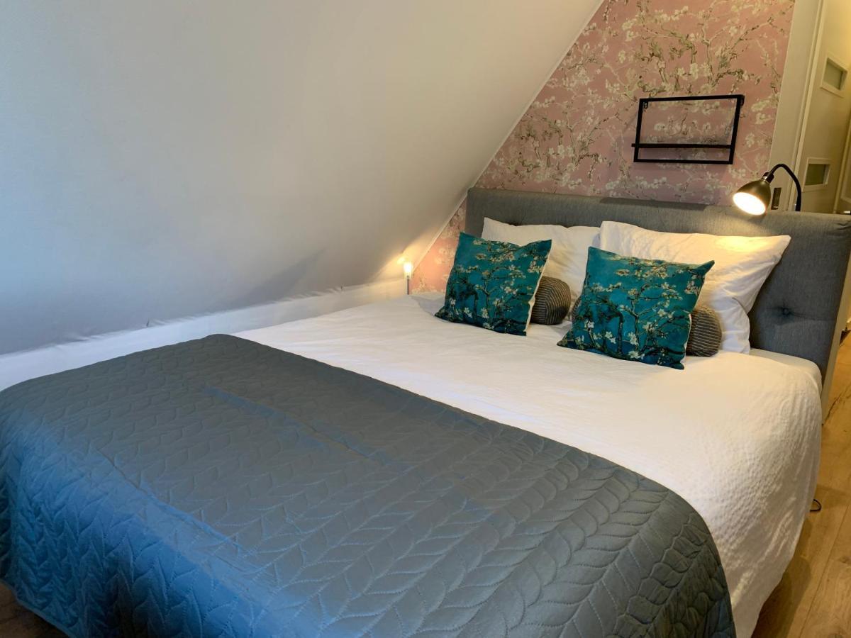 B&B Bij Vincent Nieuw-Amsterdam Bagian luar foto